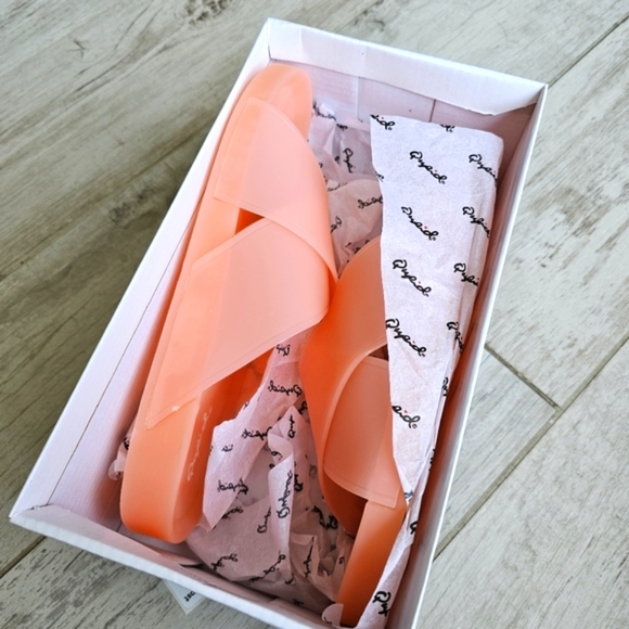 NWT Qupid | Frosted Peach Slides - Picture 5 of 7